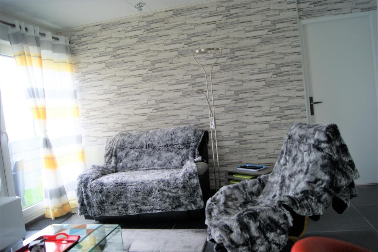 Апартаменти Victoria-T2-41M2-Balcon, Wifi, Linge, Produits, Menage Inclus Реймс Екстер'єр фото