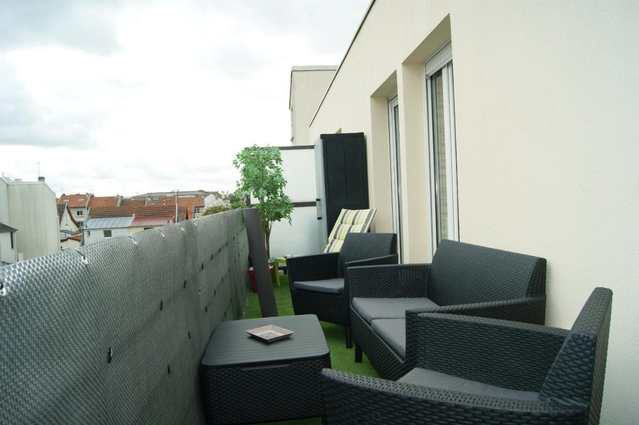 Апартаменти Victoria-T2-41M2-Balcon, Wifi, Linge, Produits, Menage Inclus Реймс Екстер'єр фото