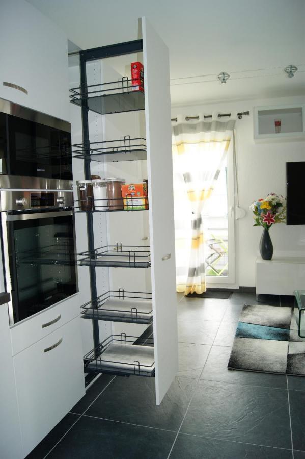 Апартаменти Victoria-T2-41M2-Balcon, Wifi, Linge, Produits, Menage Inclus Реймс Екстер'єр фото